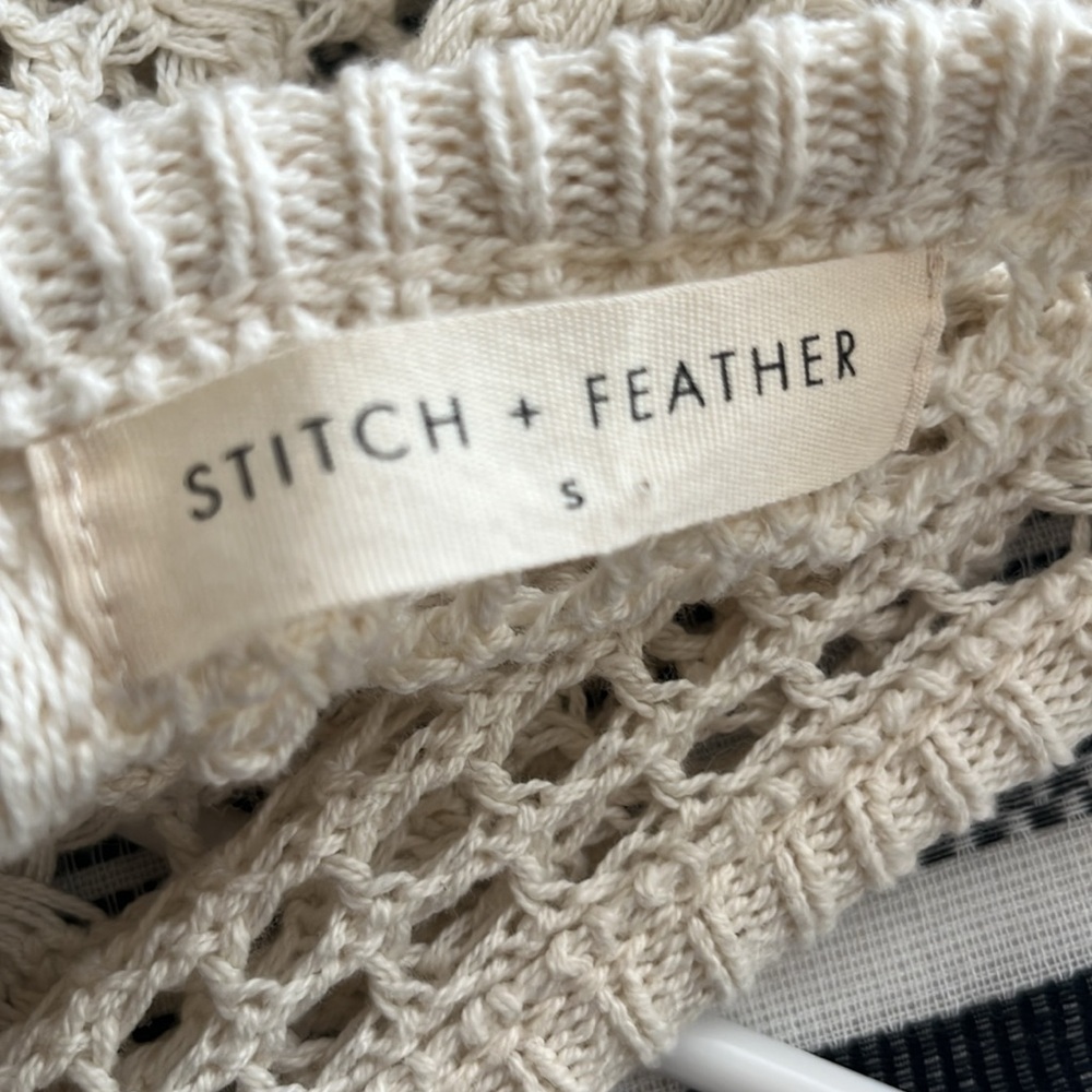 Sweater - Picture 4 of 4